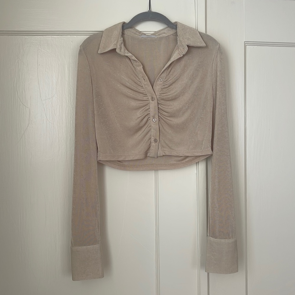 Chelsea Ruched Crop Long Sleeve in cream